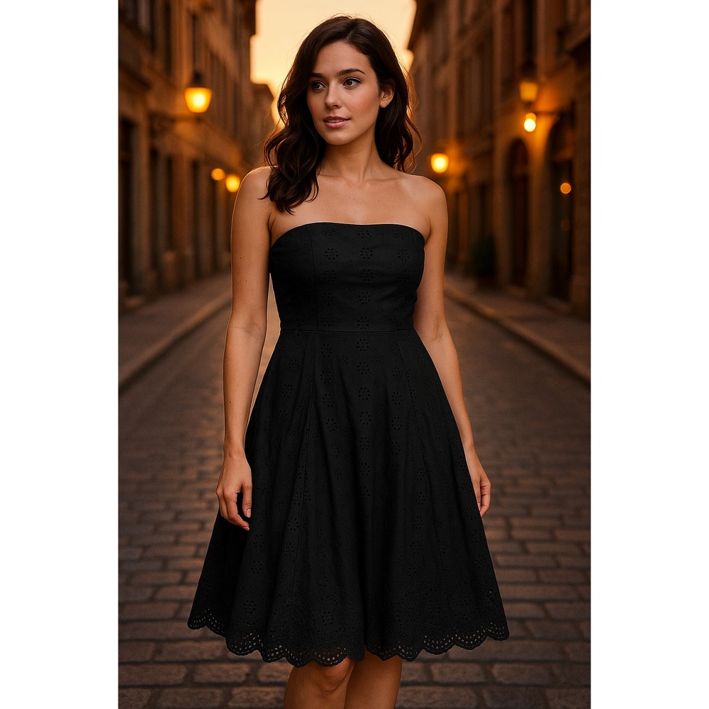 The Limited Strapless Eyelet Dress Black Size 12 Fit & Flare Midi Sundress‎ Y2K